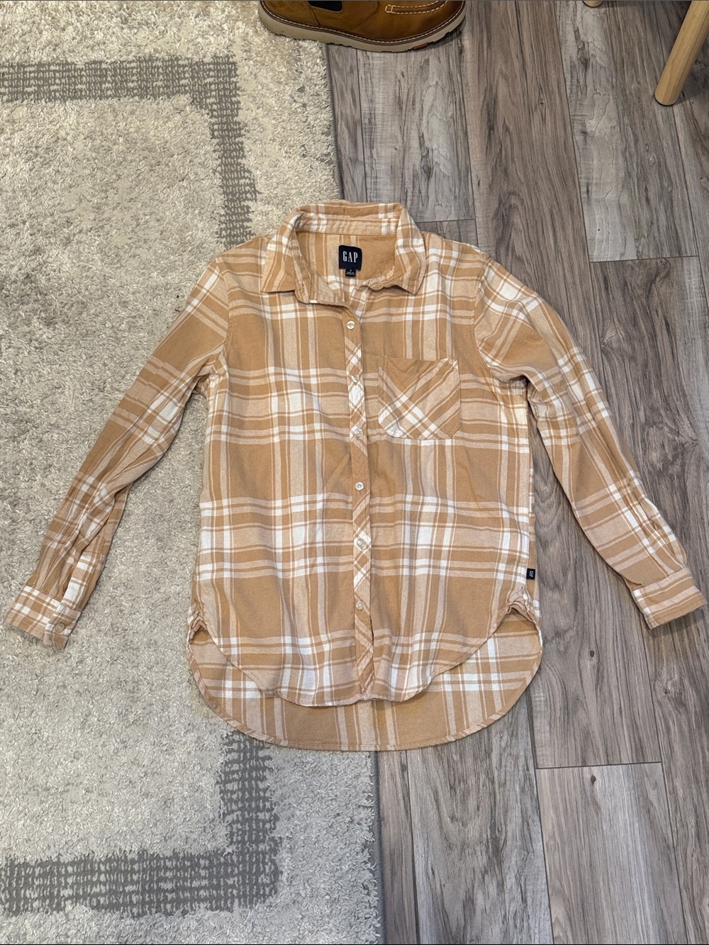 GAP Tan and White Plaid Button-Down Shirt